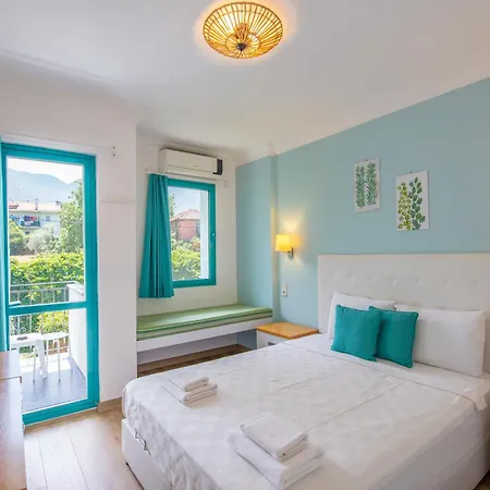 Hotel Monta & 3*