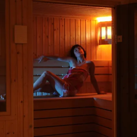 Hotel Monta & 3*